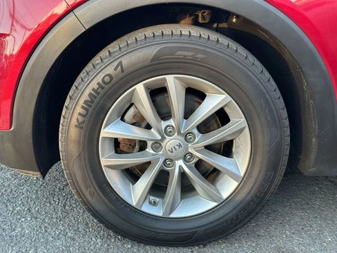 Used 2016 Kia Sorento LX w/ LX Convenience Package image 33