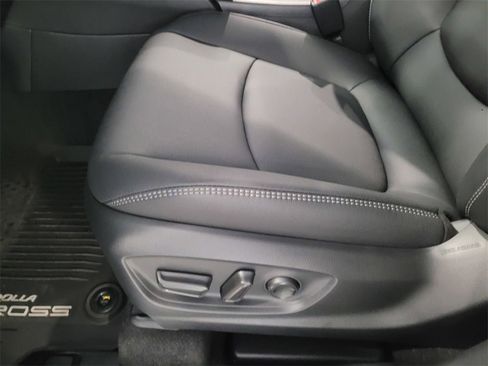 New 2026 Toyota Corolla Cross XLE image 11