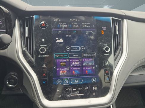 Used 2021 Subaru Outback Premium image 22