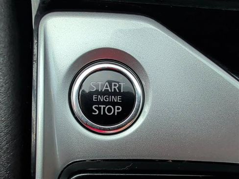 Used 2024 Nissan Altima 2.5 SV FWD image 17