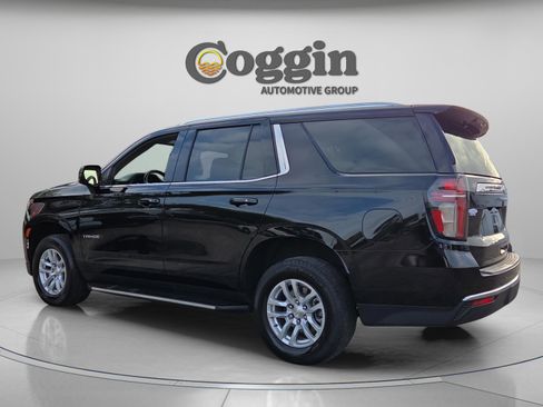 Used 2024 Chevrolet Tahoe LT w/ Luxury Package image 3