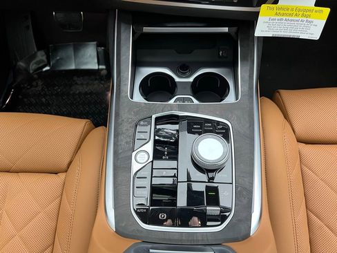 New 2026 BMW X7 xDrive40i w/ Executive Package image 13