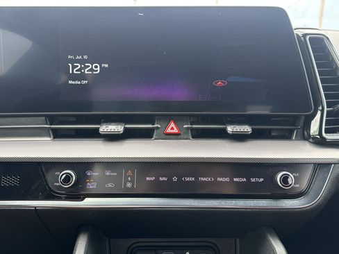 Used 2023 Kia Sportage SX FWD image 12