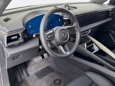 New 2025 Porsche Macan Turbo Electric image 4