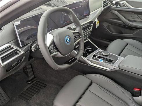 Used 2025 BMW i4 xDrive40i w/ Premium Package AWD/4WD image 3