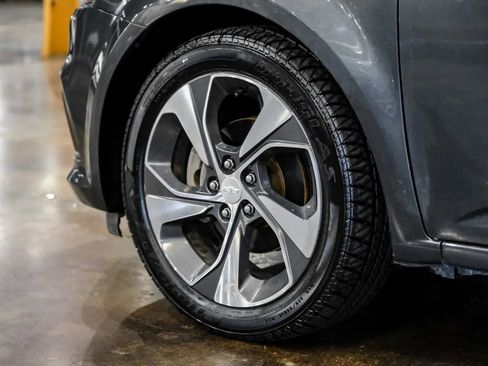 Used 2019 Chevrolet Sonic Premier FWD image 52