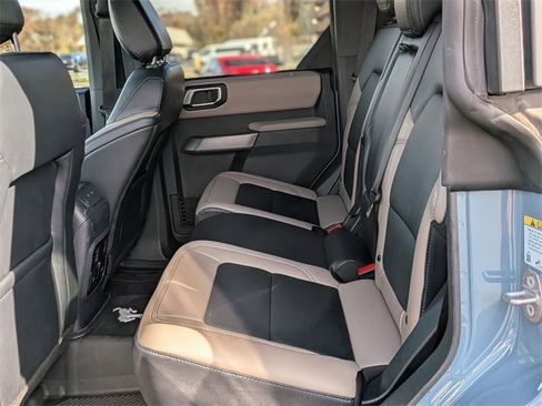 Used 2022 Ford Bronco Wildtrak image 30