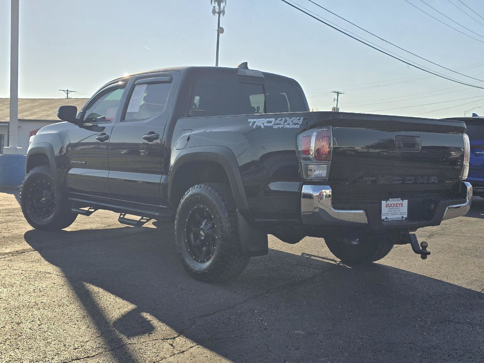 Used 2022 Toyota Tacoma TRD Off-Road AWD/4WD image 5