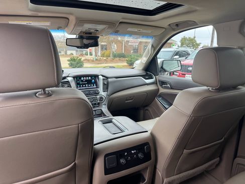 Used 2019 Chevrolet Suburban LT w/ Max Trailering Package image 17