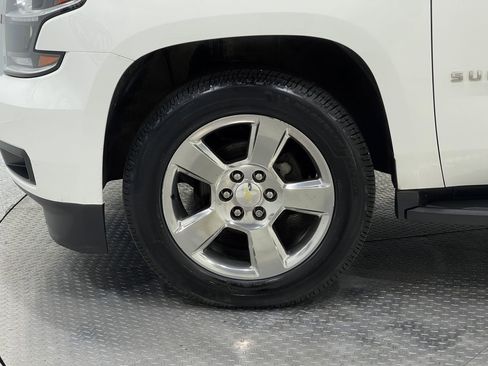 Used 2018 Chevrolet Suburban LT image 39