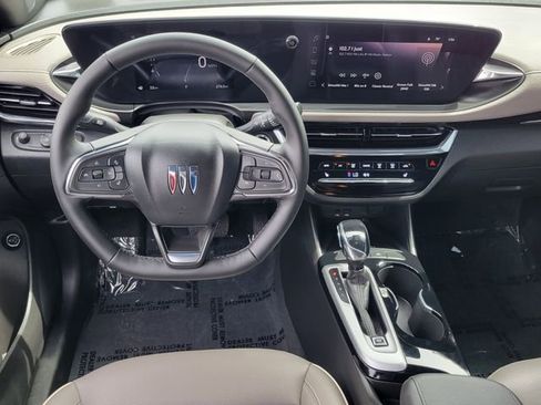 Used 2025 Buick Envista Avenir image 6