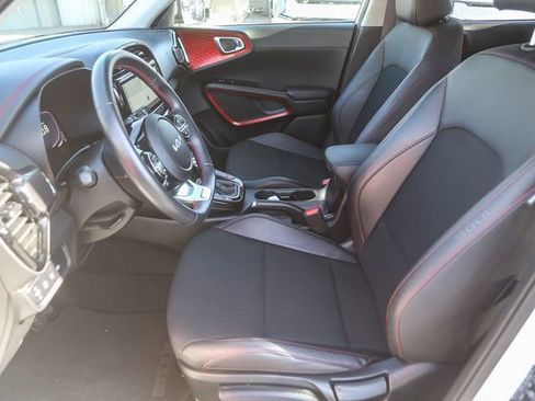 Certified 2025 Kia Soul GT-Line image 19