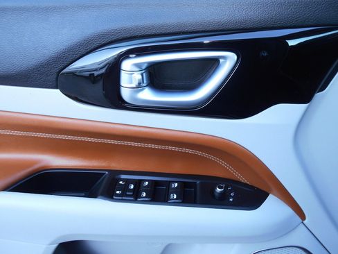 Certified 2022 Jeep Compass Limited image 15