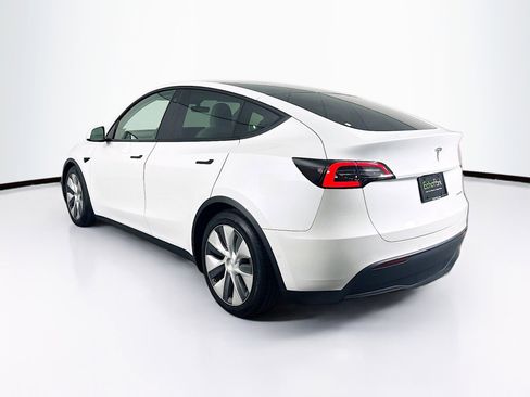 Used 2021 Tesla Model Y Long Range image 5