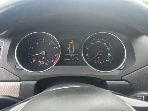 Used 2018 Volkswagen Jetta SE FWD image 12