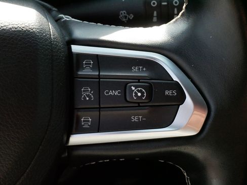 Used 2022 Jeep Compass High Altitude AWD/4WD image 25