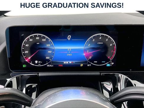 Used 2025 Mercedes-Benz GLA 250 image 27