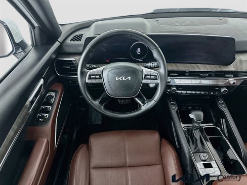 Certified 2025 Kia Telluride SX w/ SX Captain's Chair Package FWD image 23