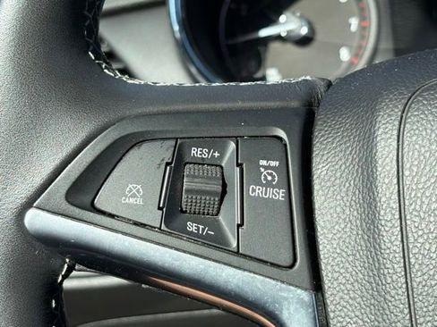 Used 2018 Buick Encore Sport Touring AWD/4WD image 15