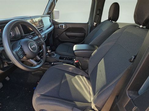 Used 2024 Jeep Wrangler Sport image 17