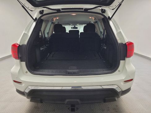 Used 2018 Nissan Pathfinder SV AWD/4WD image 29