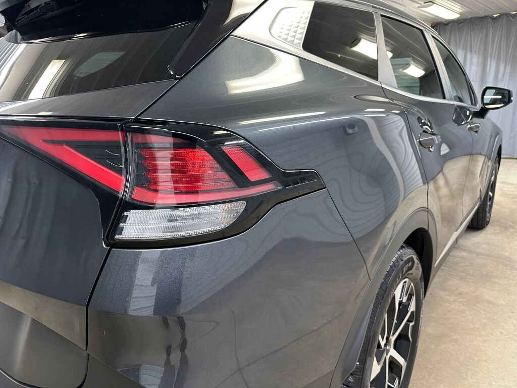 Used 2023 Kia Sportage EX FWD image 23