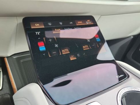 New 2026 Cadillac Vistiq Sport AWD/4WD image 16