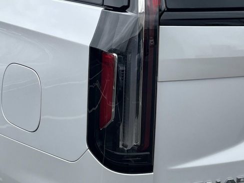 Certified 2023 Cadillac Escalade ESV Sport w/ Touring Package image 10