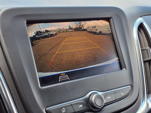 Used 2020 Chevrolet Equinox LT image 21