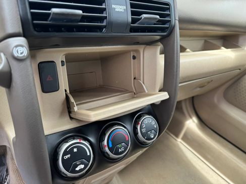Used 2005 Honda CR-V EX image 21