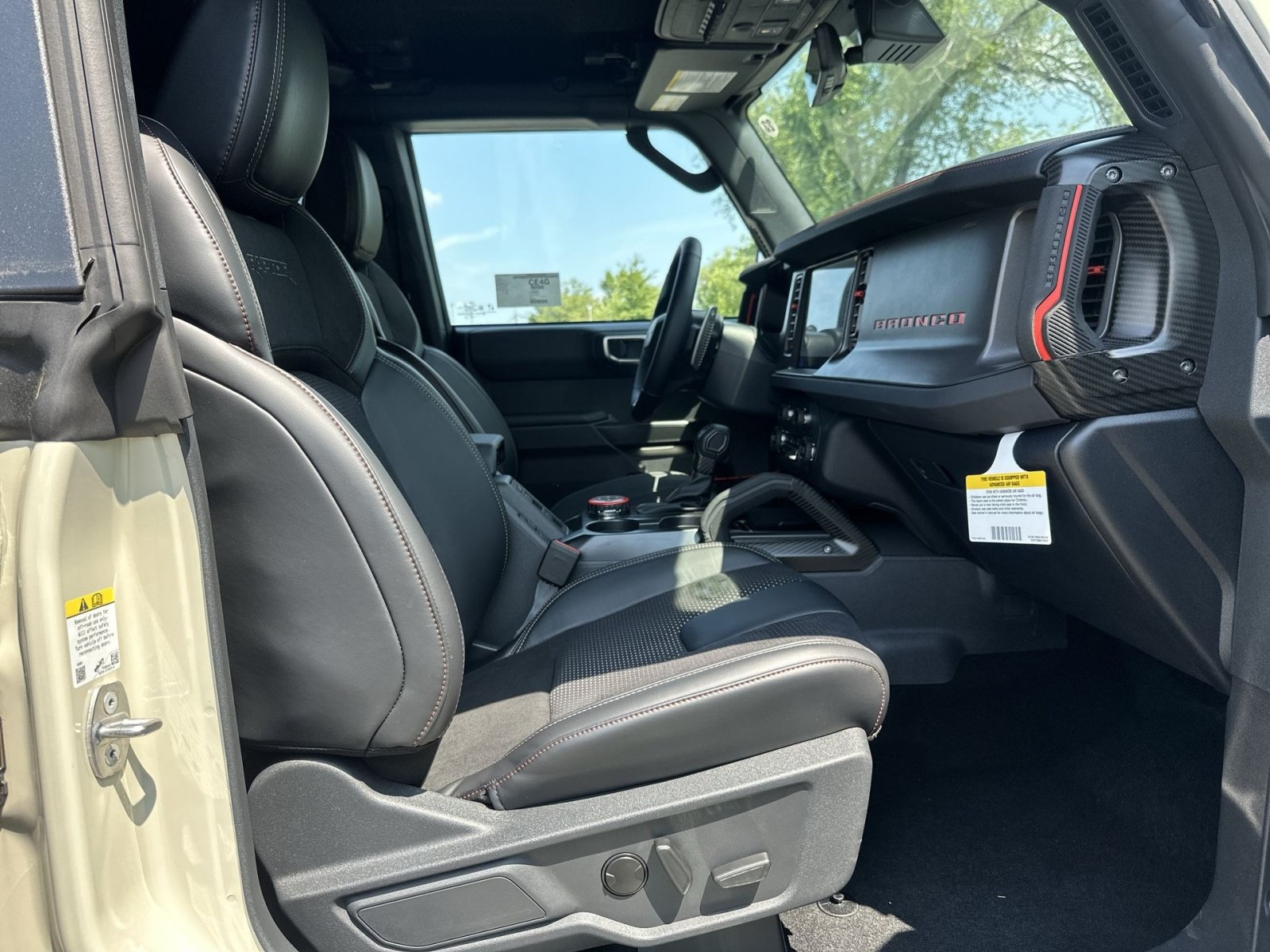 New 2026 Ford Bronco Raptor w/ Interior Carbon Fiber Pack AWD/4WD image 27