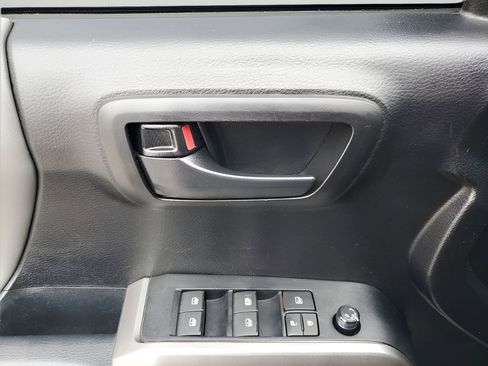 Used 2021 Toyota Tacoma SR5 image 27