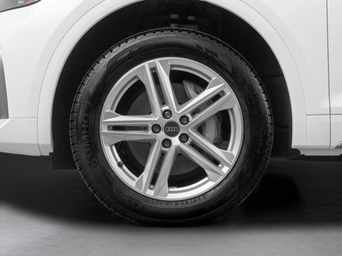 Used 2024 Audi Q5 2.0T Premium AWD/4WD image 49
