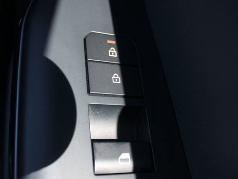 Used 2025 Kia K4 FWD image 22