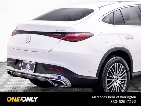 Used 2025 Mercedes-Benz GLC 300 4MATIC image 37