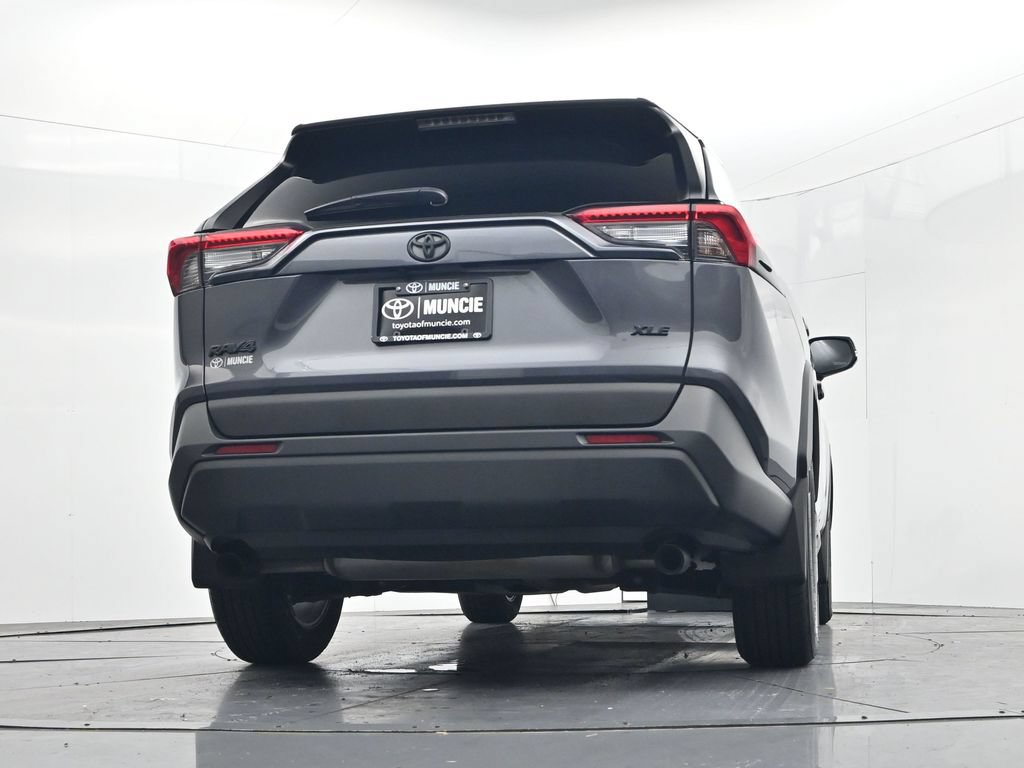 Used 2025 Toyota RAV4 XLE w/ Convenience Package FWD image 49