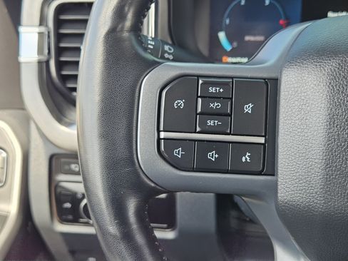 Used 2024 Ford F250 Lariat w/ FX4 Off-Road Package AWD/4WD image 28