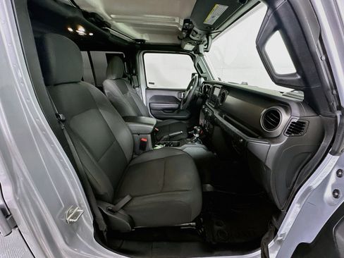 Used 2023 Jeep Wrangler Unlimited w/ Cold Weather Group AWD/4WD image 29