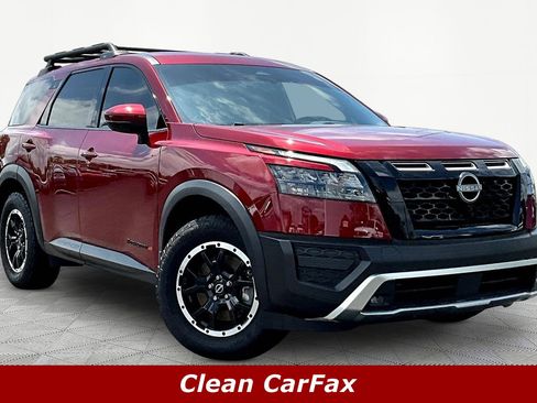 Used 2025 Nissan Pathfinder Rock Creek AWD/4WD image 3