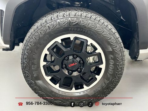 Used 2026 Toyota Tacoma SR5 AWD/4WD image 29