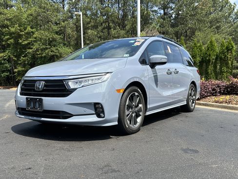 Used 2024 Honda Odyssey Elite image 5