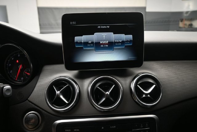Certified 2020 Mercedes-Benz GLA 250 image 11
