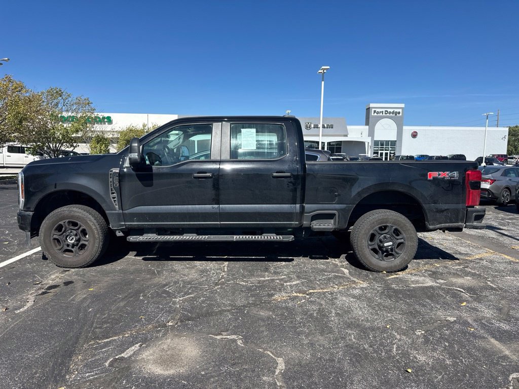 Used 2025 Ford F250 XL w/ STX Appearance Package AWD/4WD image 2
