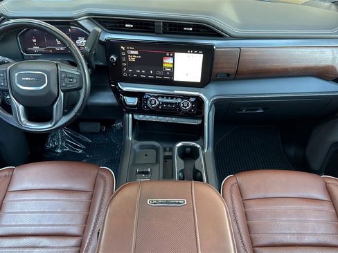 Used 2024 GMC Sierra 3500 Denali Ultimate image 14