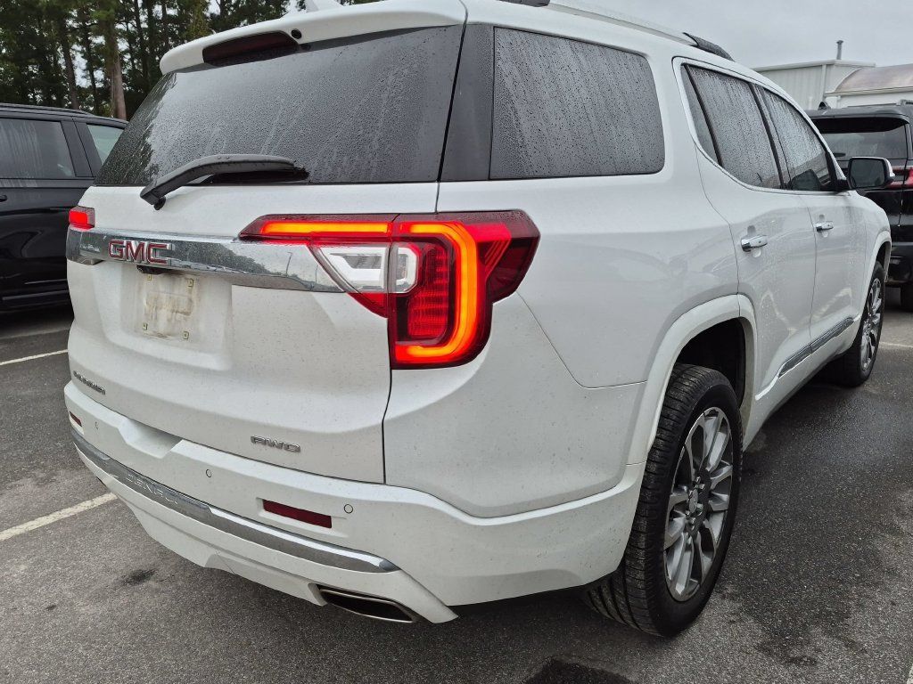 Used 2023 GMC Acadia Denali w/ Denali Technology Package AWD/4WD image 9