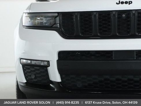 Used 2022 Jeep Grand Cherokee L Limited w/ Luxury Tech Group II AWD/4WD image 44