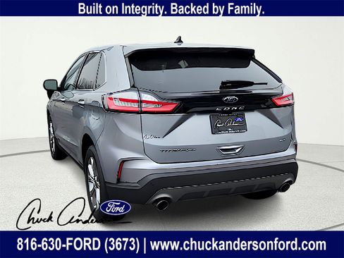Used 2024 Ford Edge Titanium image 5