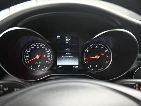 Used 2018 Mercedes-Benz GLC 300 image 10