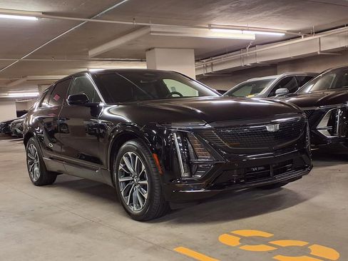 New 2026 Cadillac Lyriq Sport RWD image 3