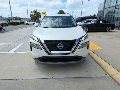 Used 2023 Nissan Rogue SV FWD image 9